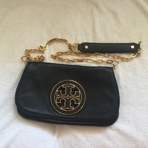 Tory Burch Amanda Logo Flat Clutch Crossbody Bag